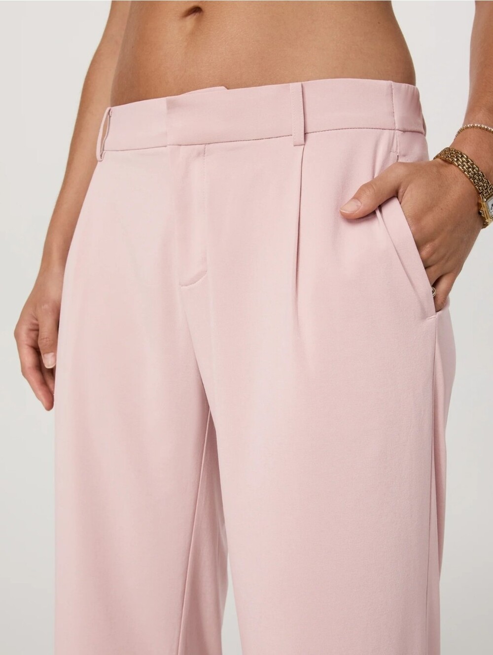NWT Women's Vuori Low Slung Trousers in Elastic Waist Small & 31" Inseam. Rose